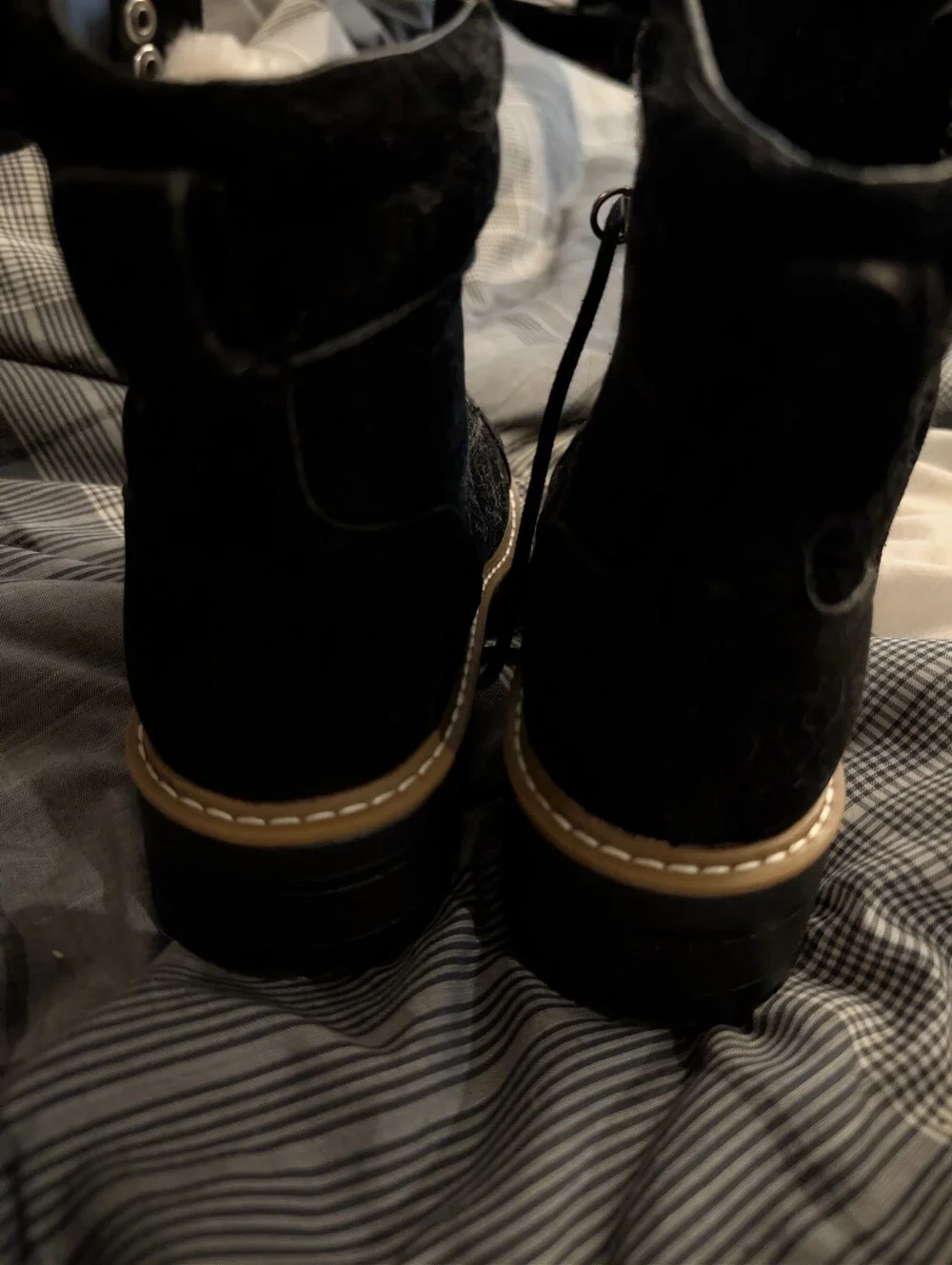 Black Lace-Up Sherpa Winter Boots